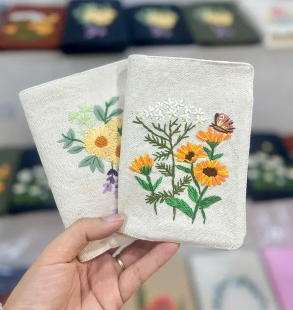 Essential Leather Pouch